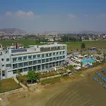 Lebay Готель Ларнака