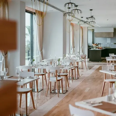 Lebay 3* Larnaka