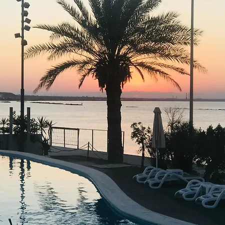 Lebay 호텔 라르나카