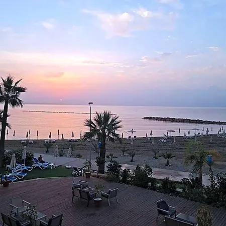 Lebay Hotel