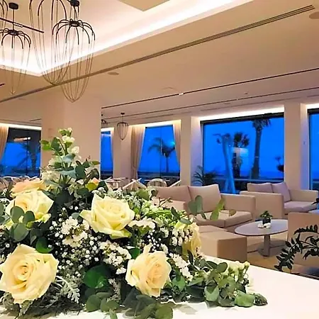 Hotel Lebay